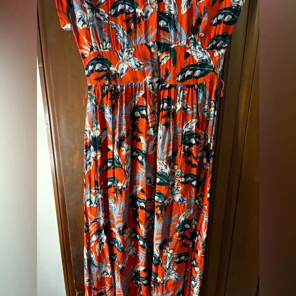 LOFT Dresses & Skirts - LOFT Midi Dress Red Floral Tropical Fit Flare 2p missing belt but still cute